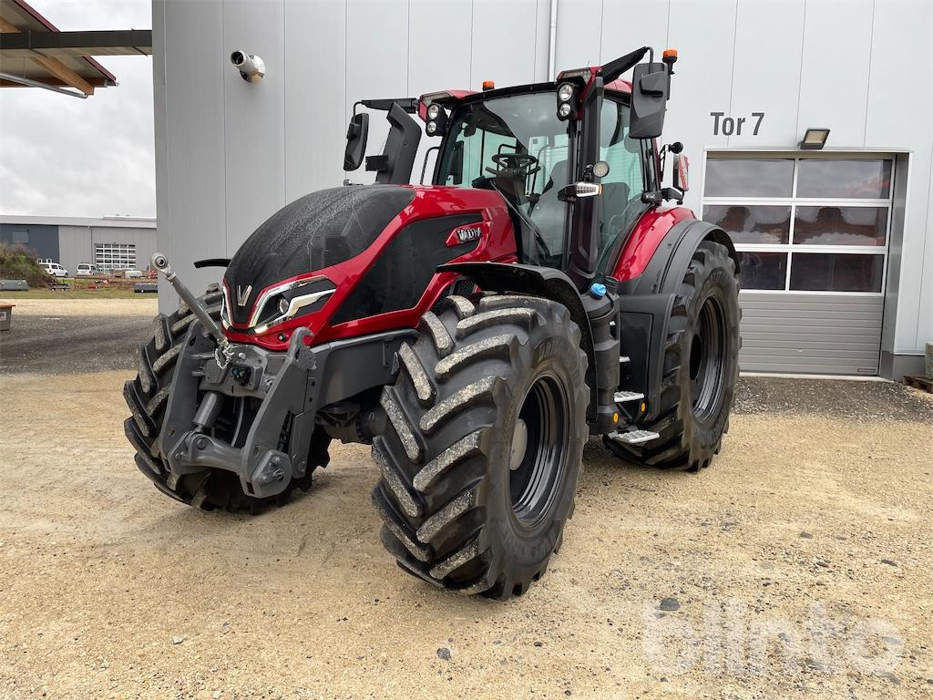 Valtra Q305 (2023) - Traktor: 1 kép. Valtra Q305 (2023) - Traktor: 1 kép.