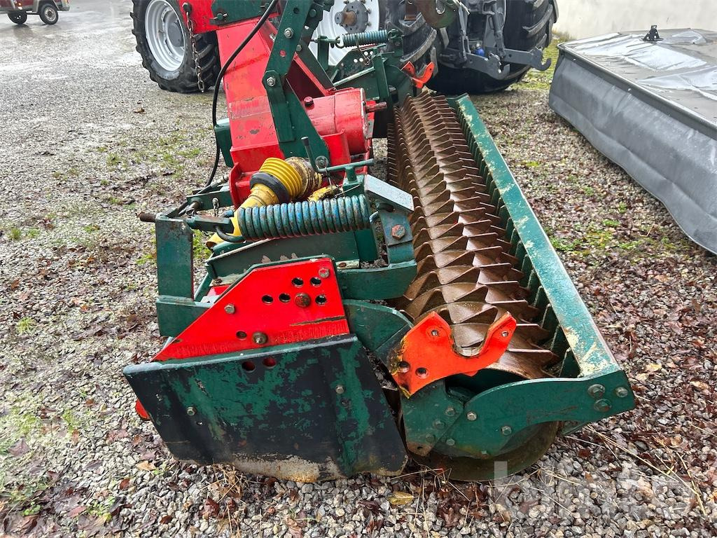 Vogel & Noot - Talajmaró: 4 kép. Vogel & Noot - Talajmaró: 4 kép.