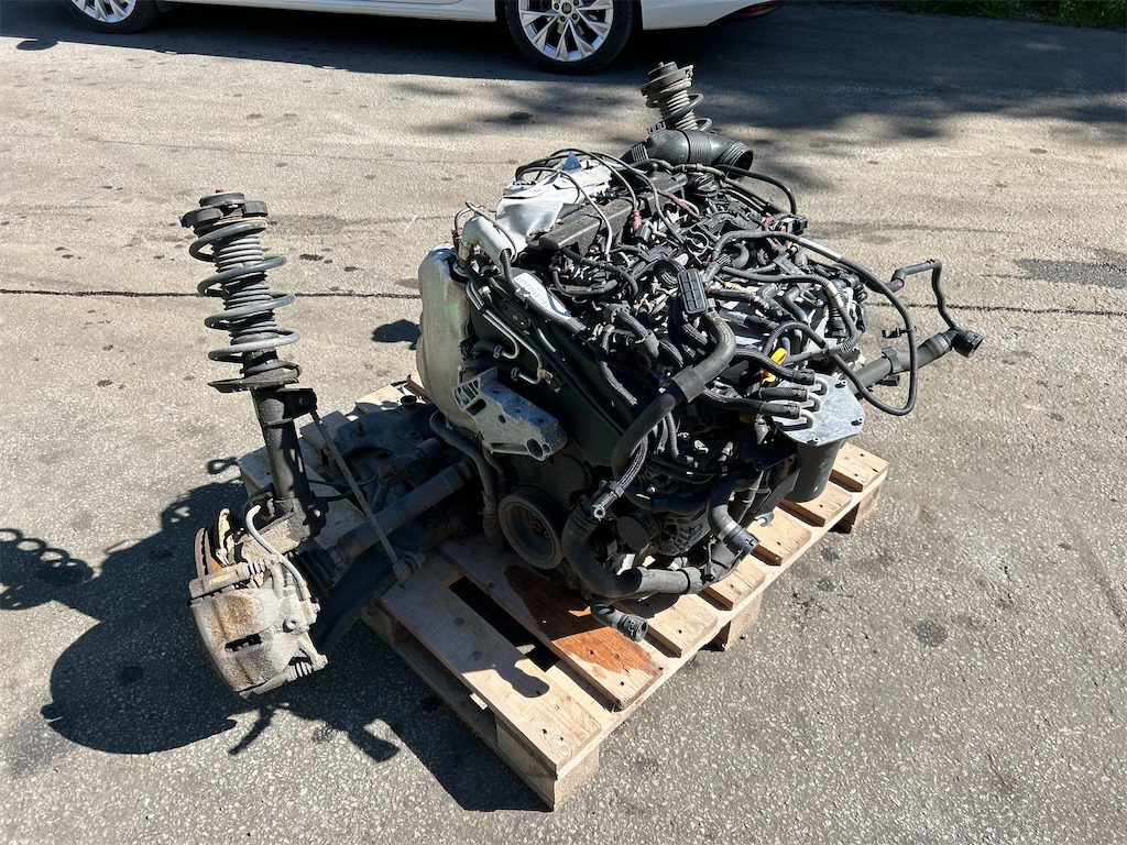 Volkswagen turbo diesel 122hk - Motor: 1 kép. Volkswagen turbo diesel 122hk - Motor: 1 kép.