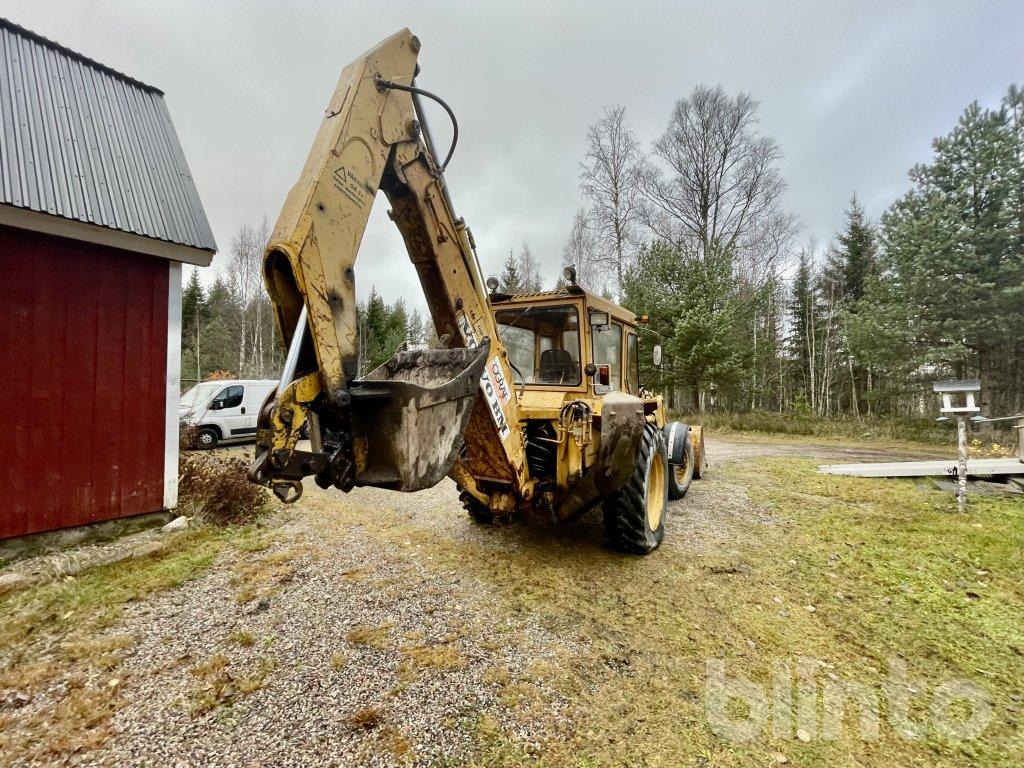 Volvo 616 - Kotrórakodó: 4 kép. Volvo 616 - Kotrórakodó: 4 kép.