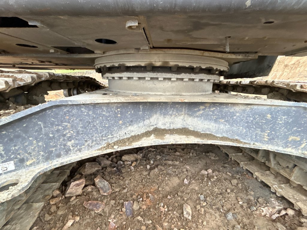 Lánctalpas kotró Volvo EC300EL: 45 kép. Lánctalpas kotró Volvo EC300EL: 45 kép.