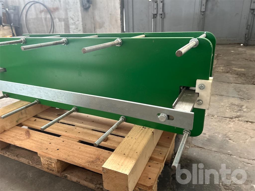 ZILMET ZX 732L-HC-126 (2022) - Építőipari fűtőelem: 3 kép. ZILMET ZX 732L-HC-126 (2022) - Építőipari fűtőelem: 3 kép.