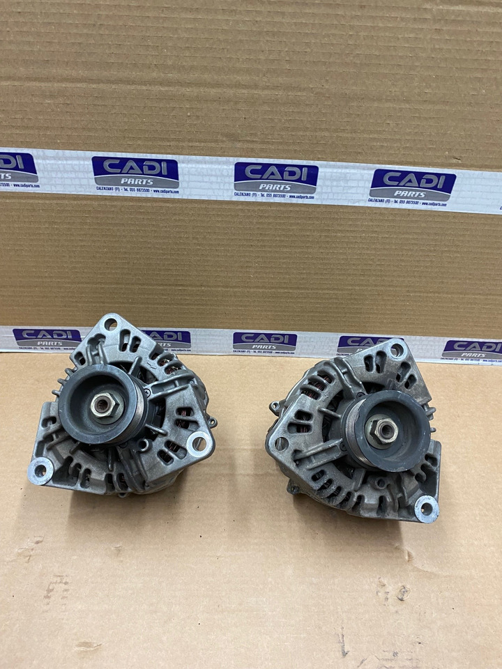 ALTERNATORE - RIF BOSCH 0124655025 - RIF. MAN 51261017283 28V, 120A - Generátor - Teherautó: 1 kép. ALTERNATORE - RIF BOSCH 0124655025 - RIF. MAN 51261017283 28V, 120A - Generátor - Teherautó: 1 kép.