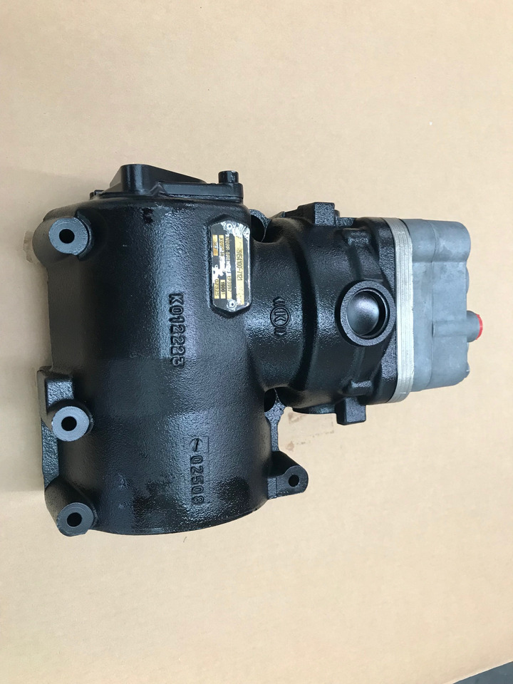 COMPRESSORE ARIA MONOCILINDRICO MAN 51541007121 - Légkompresszor: 2 kép. COMPRESSORE ARIA MONOCILINDRICO MAN 51541007121 - Légkompresszor: 2 kép.
