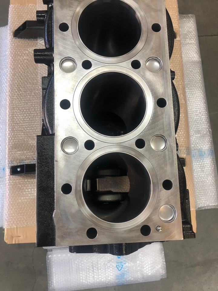 KIT BASAMENTO + ALBERO MOTORE - MAN D2676 EURO6C - Forgattyúsház - Teherautó: 3 kép. KIT BASAMENTO + ALBERO MOTORE - MAN D2676 EURO6C - Forgattyúsház - Teherautó: 3 kép.