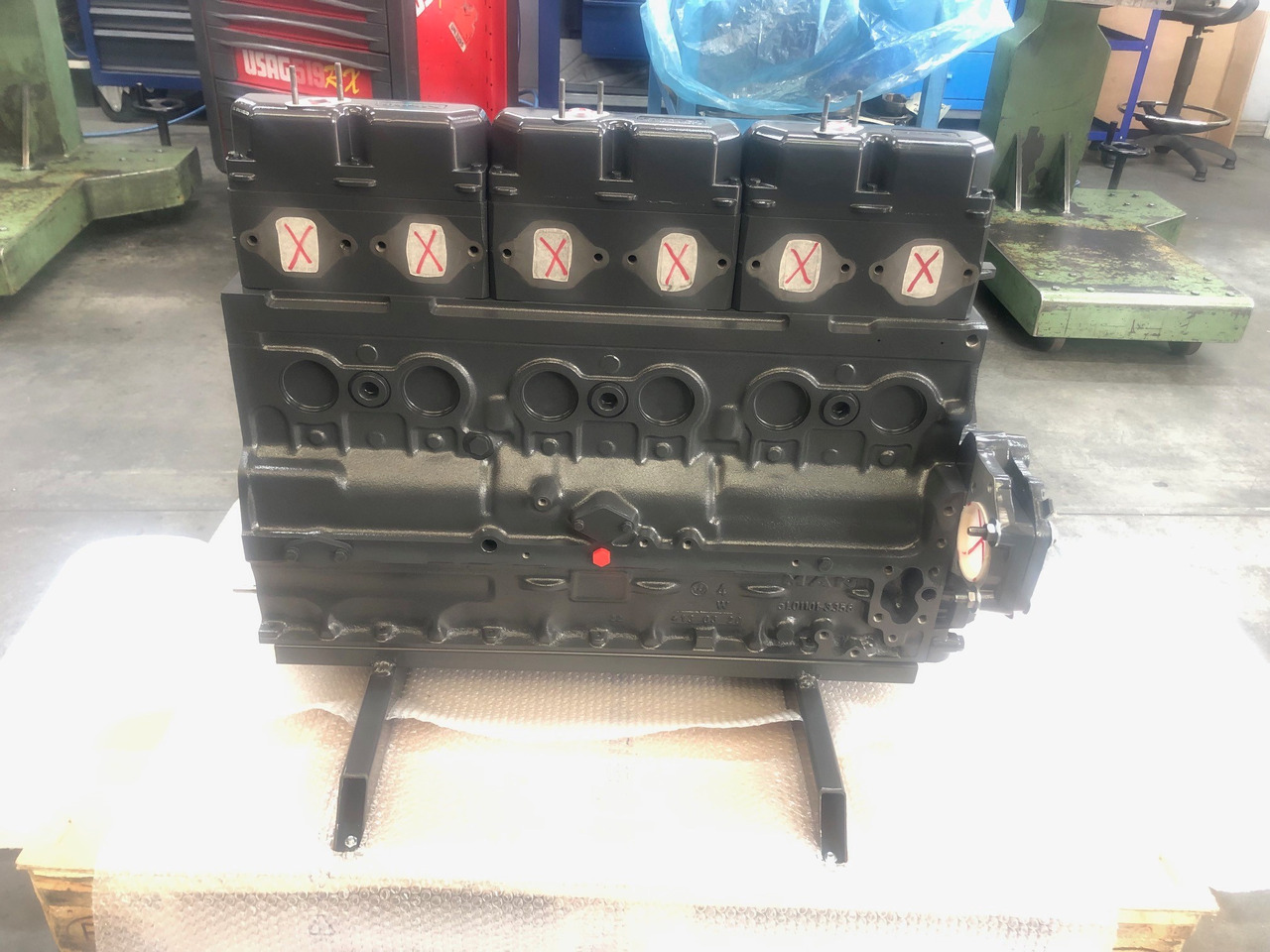 LONGBLOCK MAN D0826LE521 / MAN D0826 LE521 - Motorblokk: 2 kép. LONGBLOCK MAN D0826LE521 / MAN D0826 LE521 - Motorblokk: 2 kép.