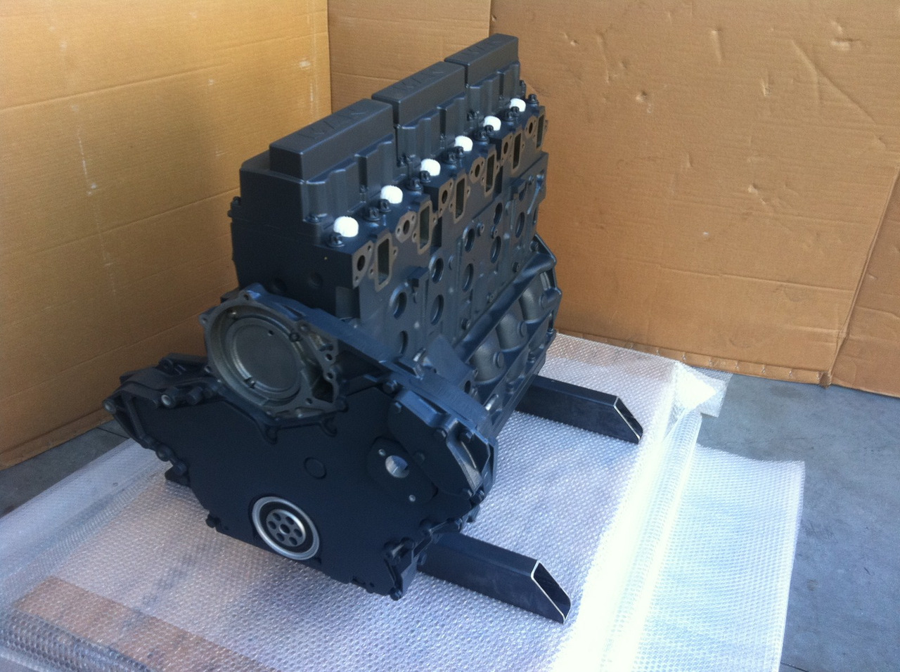 MOTORE MAN D0836LFL03 - Motor: 5 kép. MOTORE MAN D0836LFL03 - Motor: 5 kép.
