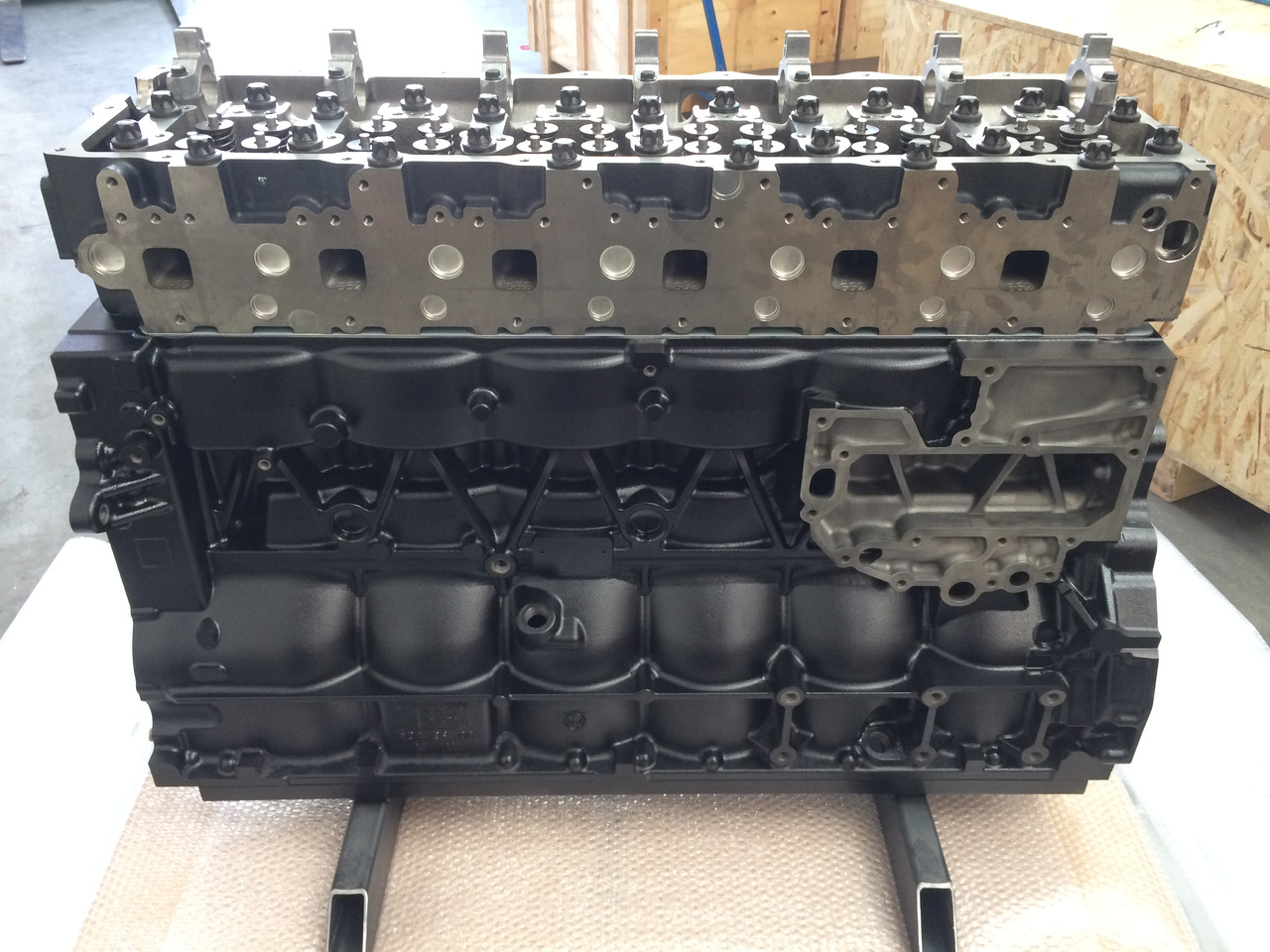 Motor MOTORE MAN D2066LUH42 - 320CV - EEV - VERSIONE LONGBLOCK: 7 kép.