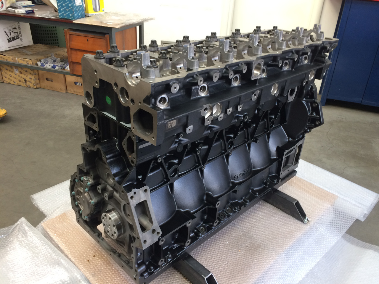 Motor MOTORE MAN D2066LUH42 - 320CV - EEV - VERSIONE LONGBLOCK: 9 kép.