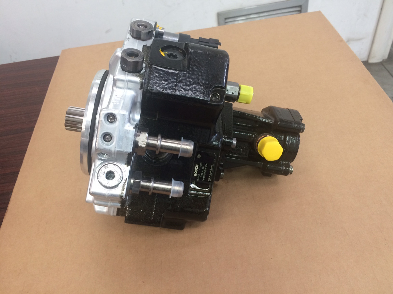 POMPA CARBURANTE ALTA PRESSIONE CP3.4+ / MOTORI MAN D2066 - D2676 - Üzemanyag szivattyú - Teherautó: 4 kép. POMPA CARBURANTE ALTA PRESSIONE CP3.4+ / MOTORI MAN D2066 - D2676 - Üzemanyag szivattyú - Teherautó: 4 kép.