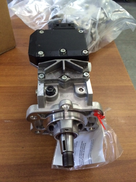 POMPA INIEZIONE VP44 - MOTORE MAN D0836 - RIF. MAN 51111037786 - Üzemanyag szivattyú: 3 kép. POMPA INIEZIONE VP44 - MOTORE MAN D0836 - RIF. MAN 51111037786 - Üzemanyag szivattyú: 3 kép.