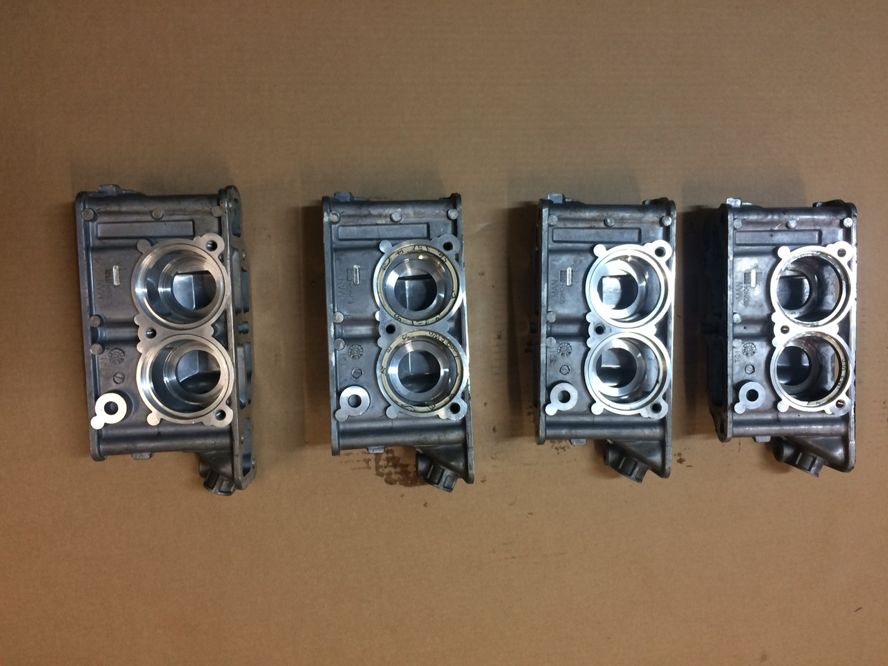 SCATOLA TERMOSTATO MAN 51064040102 - Termosztát - Teherautó: 4 kép. SCATOLA TERMOSTATO MAN 51064040102 - Termosztát - Teherautó: 4 kép.