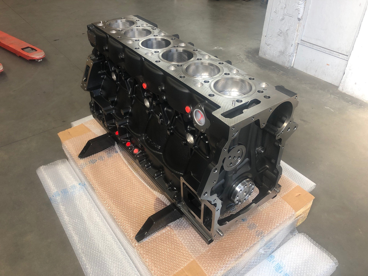 SHORTBLOCK / BLOCCO MOTORE MAN D2676 EURO6 (camion e bus) - Motorblokk - Teherautó: 2 kép. SHORTBLOCK / BLOCCO MOTORE MAN D2676 EURO6 (camion e bus) - Motorblokk - Teherautó: 2 kép.