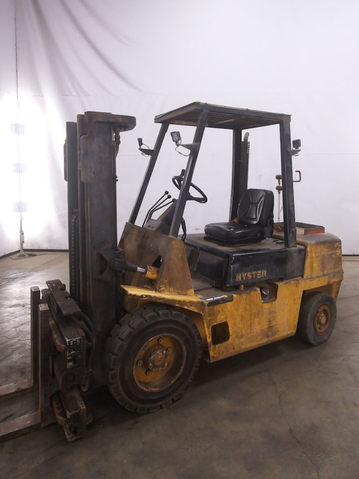 Hyster H3.00XL - Dízel targonca: 1 kép. Hyster H3.00XL - Dízel targonca: 1 kép.