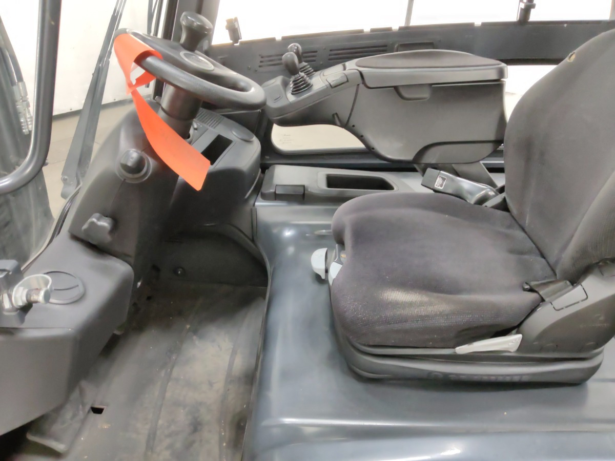 Linde E25L-01 - Elektromos targonca: 3 kép. Linde E25L-01 - Elektromos targonca: 3 kép.
