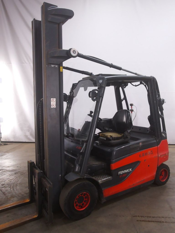 Linde E30L-01 - Elektromos targonca: 1 kép. Linde E30L-01 - Elektromos targonca: 1 kép.