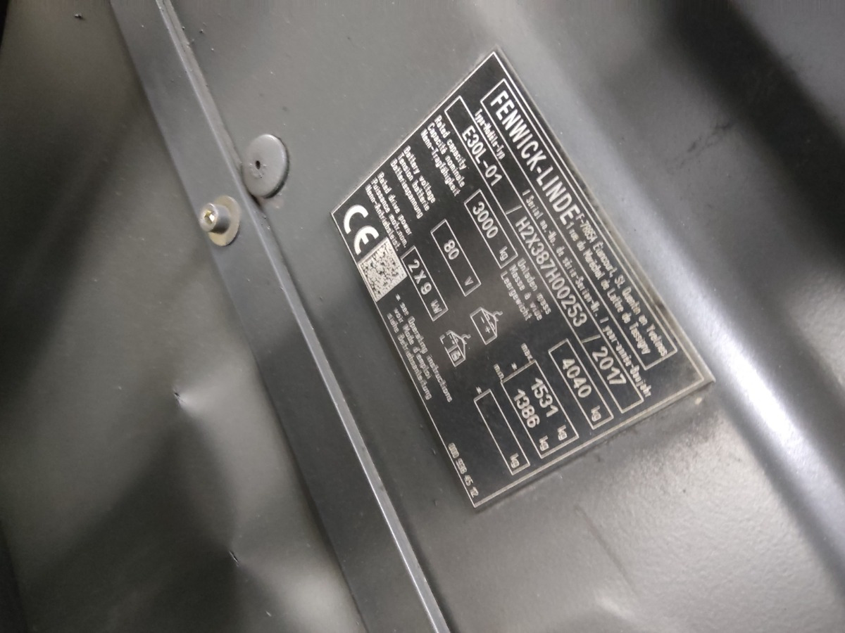 Linde E30L - Elektromos targonca: 5 kép. Linde E30L - Elektromos targonca: 5 kép.