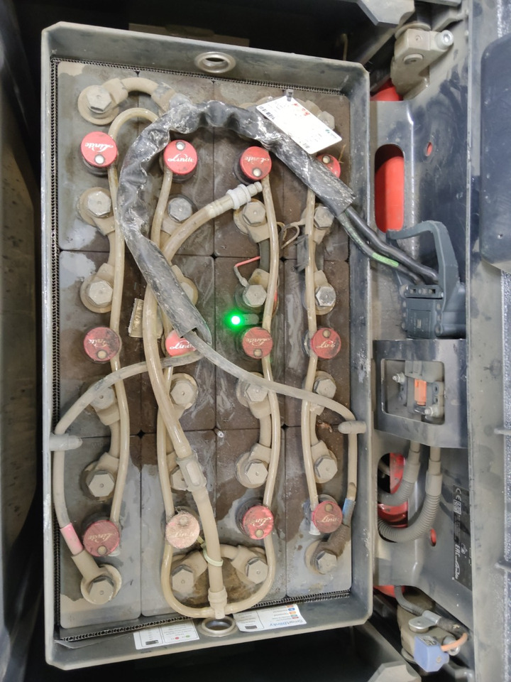 Linde N20/2400MM - Komissiózó targoncá: 4 kép. Linde N20/2400MM - Komissiózó targoncá: 4 kép.