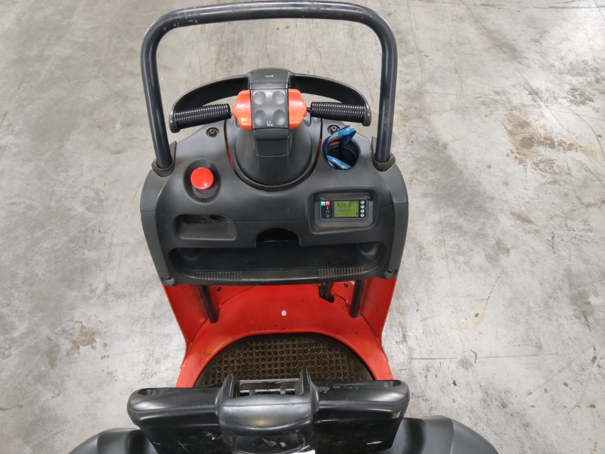 Linde N20/2400MM - Komissiózó targoncá: 3 kép. Linde N20/2400MM - Komissiózó targoncá: 3 kép.