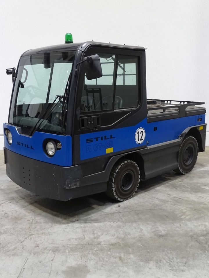 Linde P250 - Elektromos vontató: 1 kép. Linde P250 - Elektromos vontató: 1 kép.
