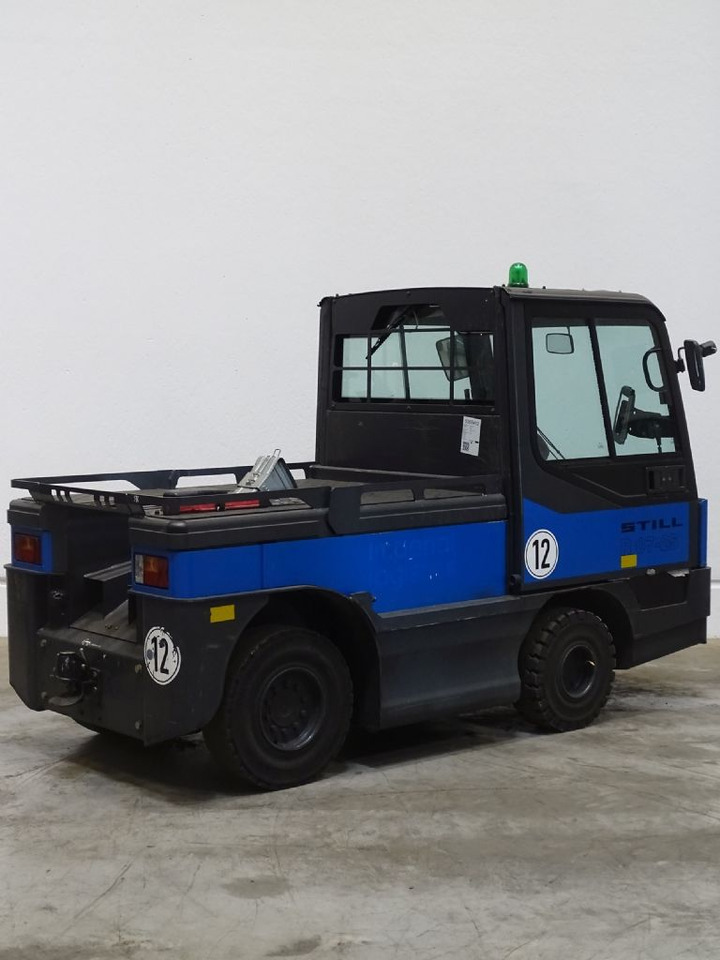 Linde P250 - Elektromos vontató: 2 kép. Linde P250 - Elektromos vontató: 2 kép.