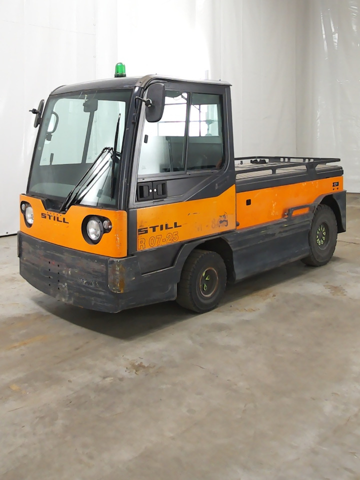Linde P250 - Elektromos vontató: 1 kép. Linde P250 - Elektromos vontató: 1 kép.