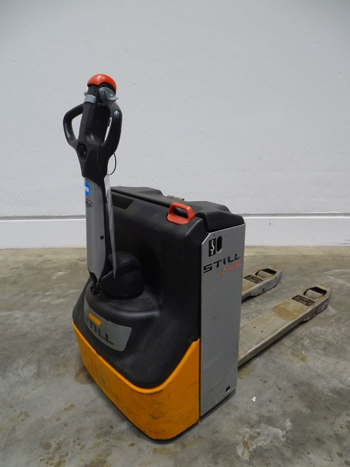 Still ECU16 - Kézi raklapemelő: 2 kép. Still ECU16 - Kézi raklapemelő: 2 kép.