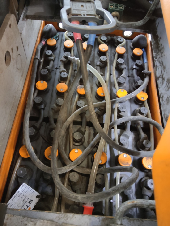 Still EK-X - Komissiózó targoncá: 4 kép. Still EK-X - Komissiózó targoncá: 4 kép.