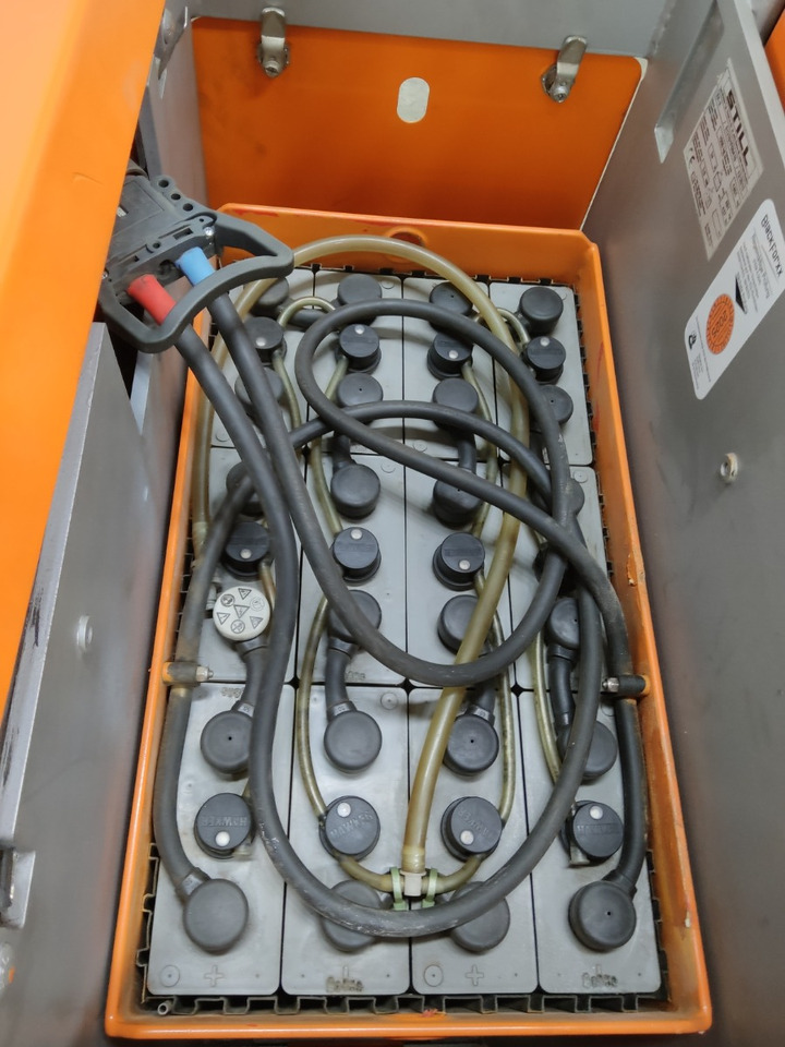 Still EK-X24/900MM - Komissiózó targoncá: 4 kép. Still EK-X24/900MM - Komissiózó targoncá: 4 kép.