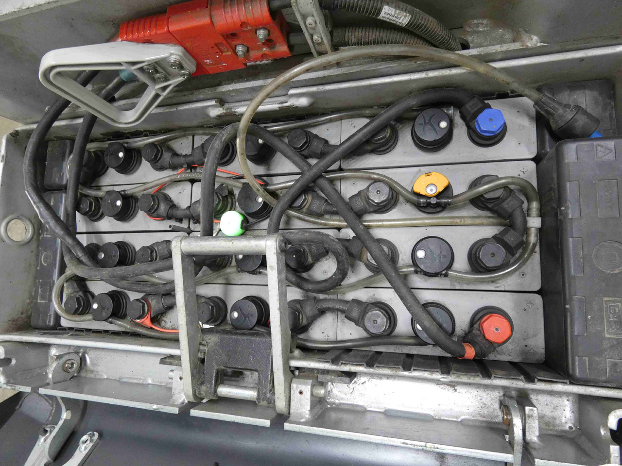 Still EXU-S22/1600MM - Kézi raklapemelő: 4 kép. Still EXU-S22/1600MM - Kézi raklapemelő: 4 kép.