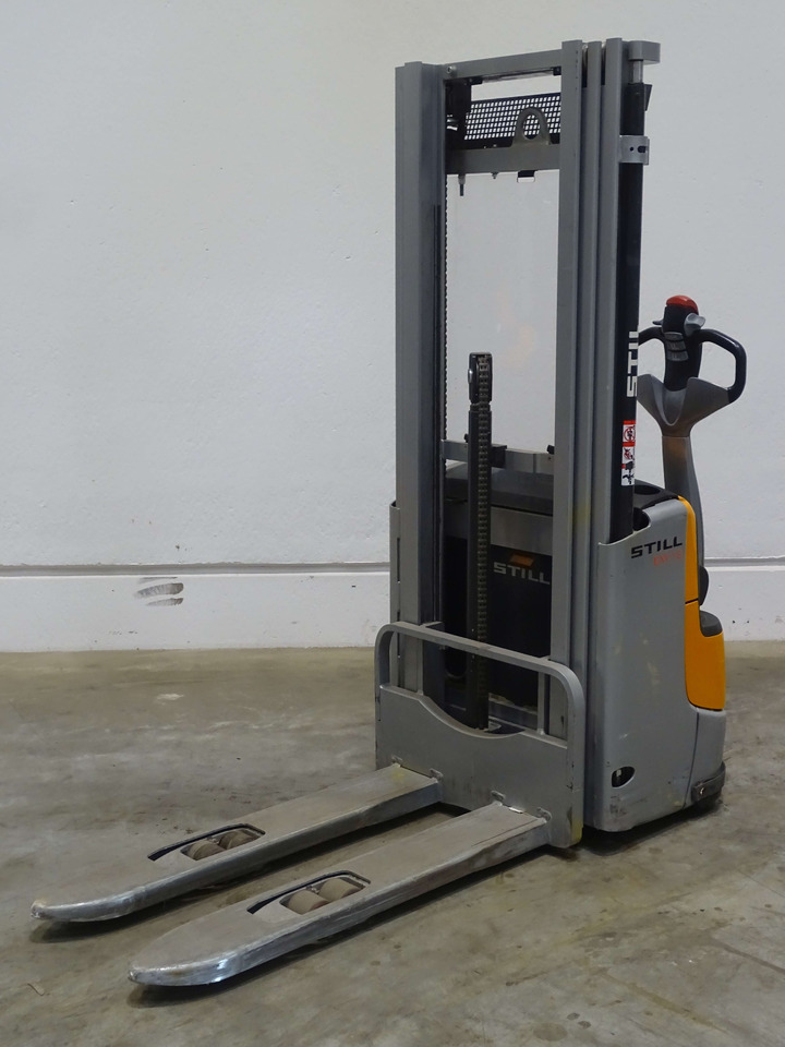 Still EXV12 - Emelőtargoncá: 1 kép. Still EXV12 - Emelőtargoncá: 1 kép.