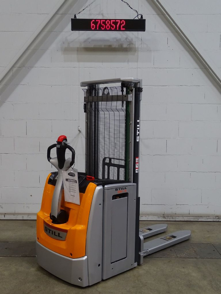 Still EXV14/BATT.NEU - Emelőtargoncá: 5 kép. Still EXV14/BATT.NEU - Emelőtargoncá: 5 kép.