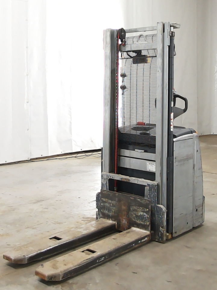 Still EXV14 - Emelőtargoncá: 1 kép. Still EXV14 - Emelőtargoncá: 1 kép.