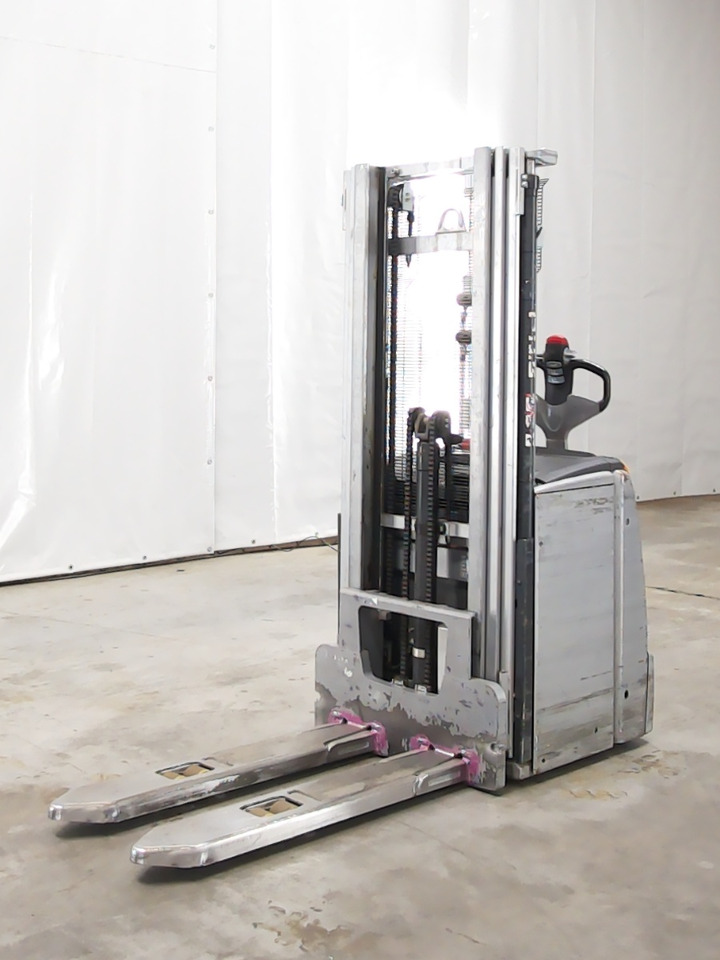 Still EXV14 - Emelőtargoncá: 1 kép. Still EXV14 - Emelőtargoncá: 1 kép.