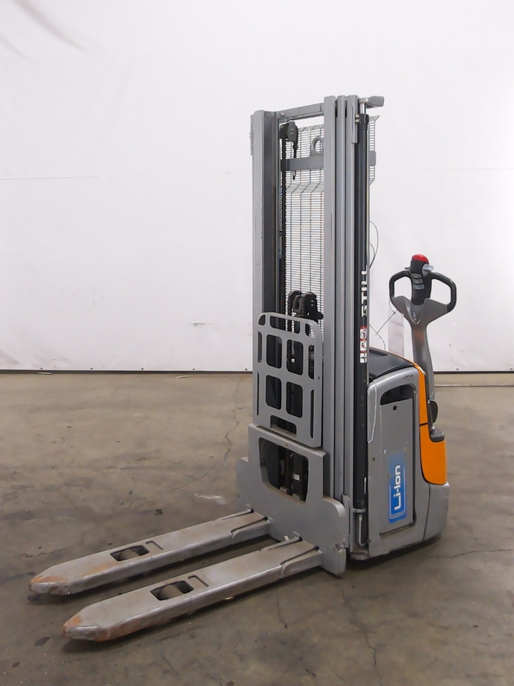 Still EXV14C/LIION - Emelőtargoncá: 1 kép. Still EXV14C/LIION - Emelőtargoncá: 1 kép.