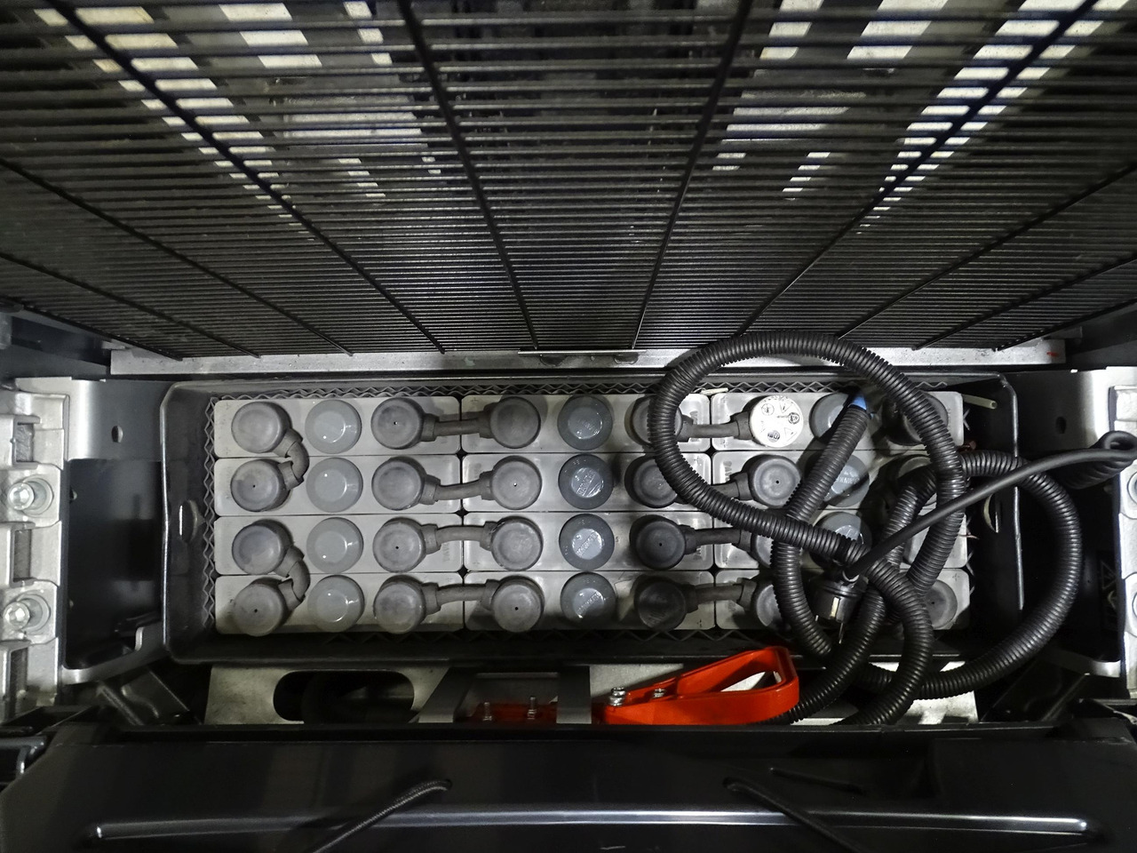 Still EXV16/1600MM - Emelőtargoncá: 4 kép. Still EXV16/1600MM - Emelőtargoncá: 4 kép.