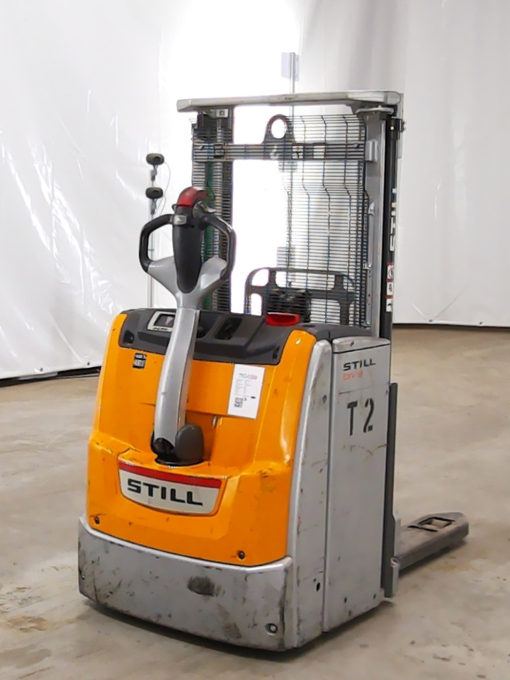 Still EXV16/950MM - Emelőtargoncá: 2 kép. Still EXV16/950MM - Emelőtargoncá: 2 kép.