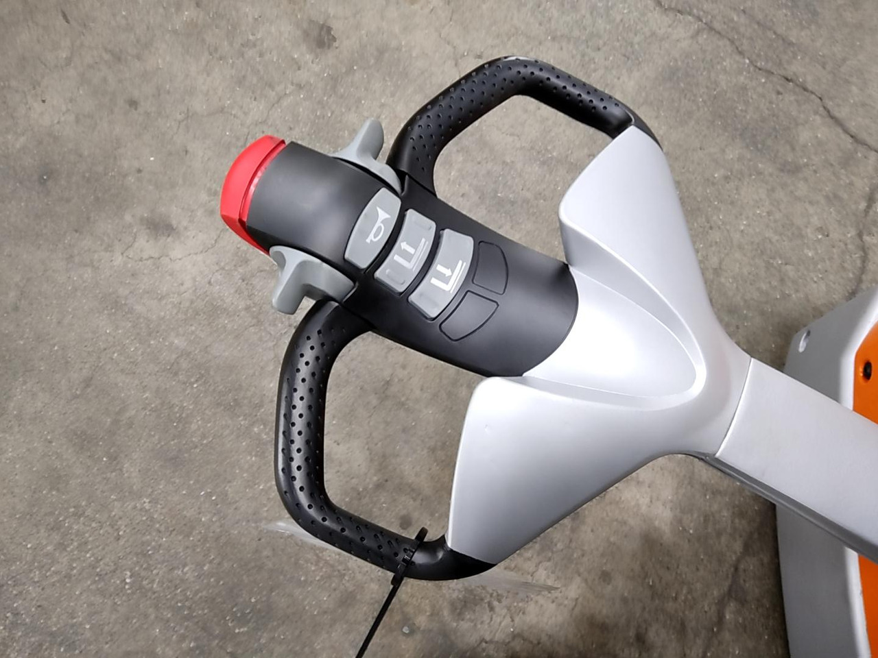 Still EXV20/950MM/BATT.NEU - Emelőtargoncá: 3 kép. Still EXV20/950MM/BATT.NEU - Emelőtargoncá: 3 kép.