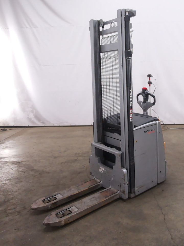 Still EXV20/950MM - Emelőtargoncá: 1 kép. Still EXV20/950MM - Emelőtargoncá: 1 kép.