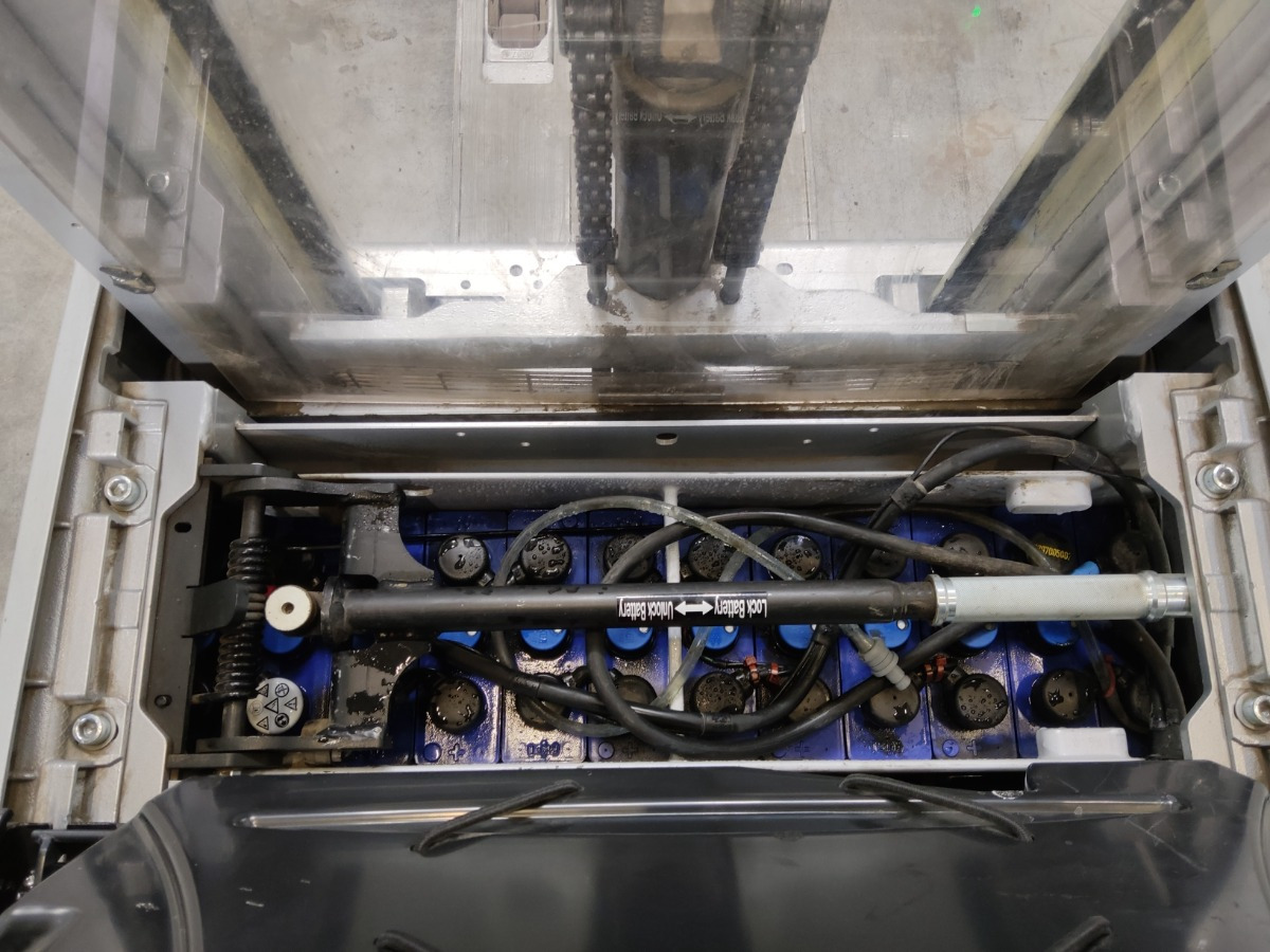 Still EXV20 - Emelőtargoncá: 4 kép. Still EXV20 - Emelőtargoncá: 4 kép.