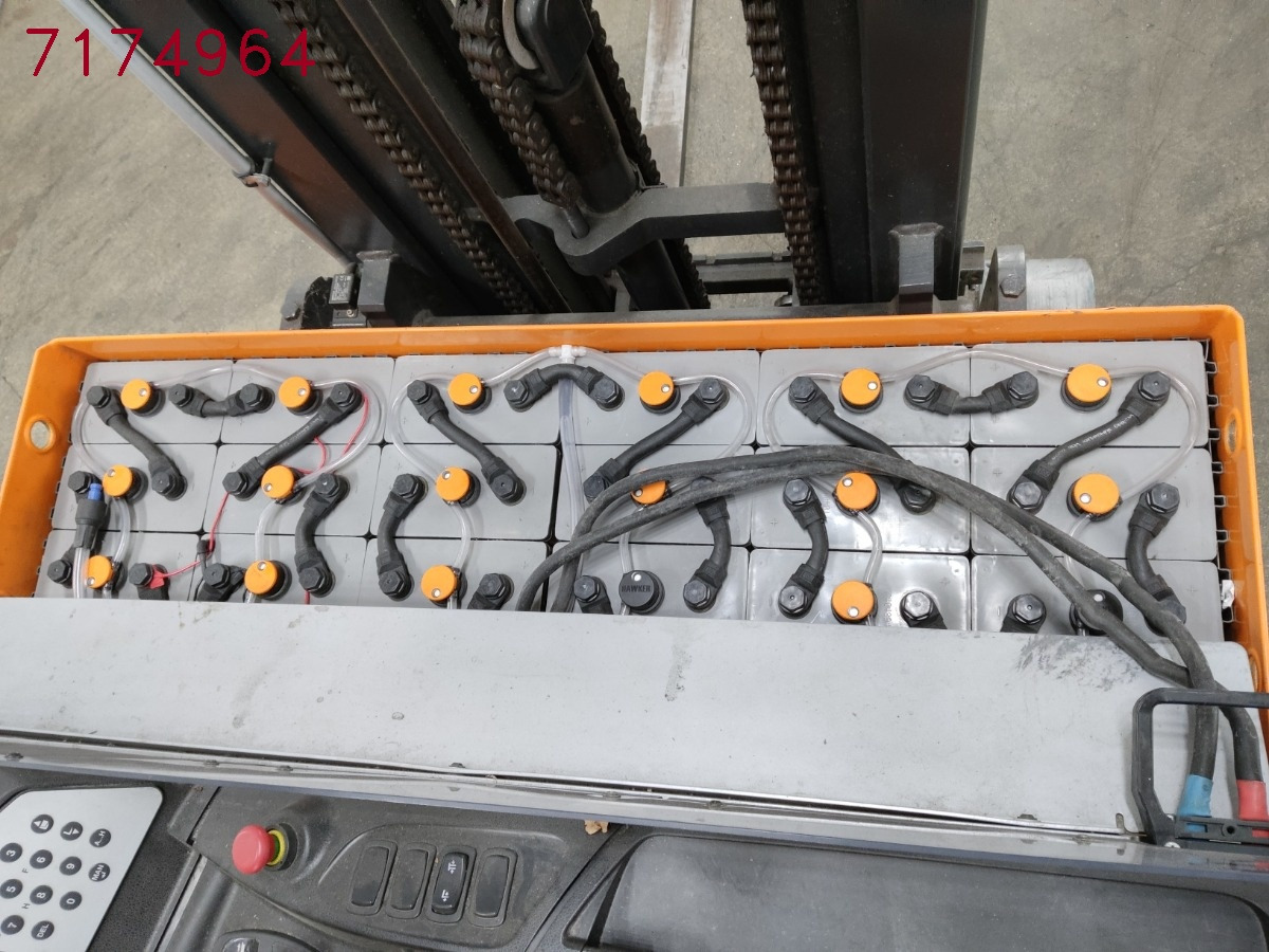 Still FM-X14 - Tolóoszlopos targoncá: 4 kép. Still FM-X14 - Tolóoszlopos targoncá: 4 kép.