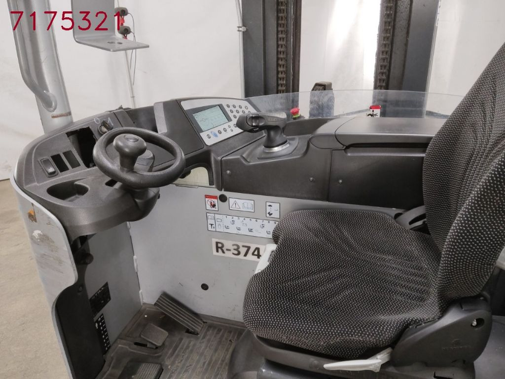 Still FM-X14 - Tolóoszlopos targoncá: 3 kép. Still FM-X14 - Tolóoszlopos targoncá: 3 kép.