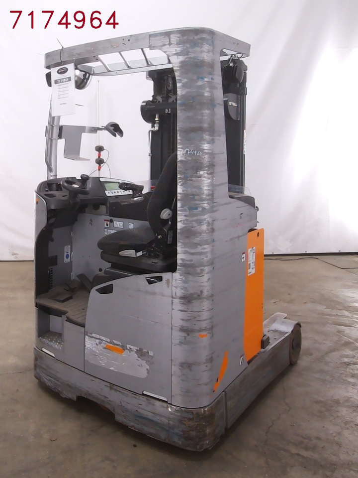 Still FM-X14 - Tolóoszlopos targoncá: 2 kép. Still FM-X14 - Tolóoszlopos targoncá: 2 kép.