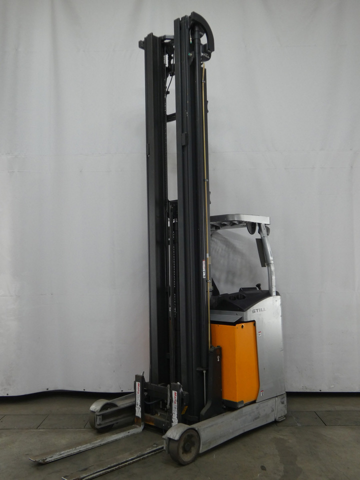 Still FM-X17 - Tolóoszlopos targoncá: 1 kép. Still FM-X17 - Tolóoszlopos targoncá: 1 kép.