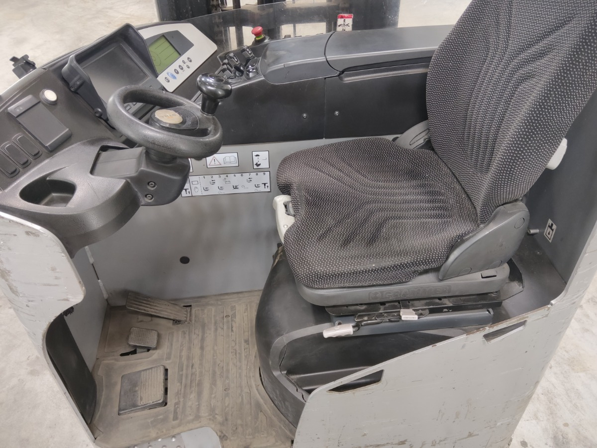 Still FM-X17 - Tolóoszlopos targoncá: 3 kép. Still FM-X17 - Tolóoszlopos targoncá: 3 kép.