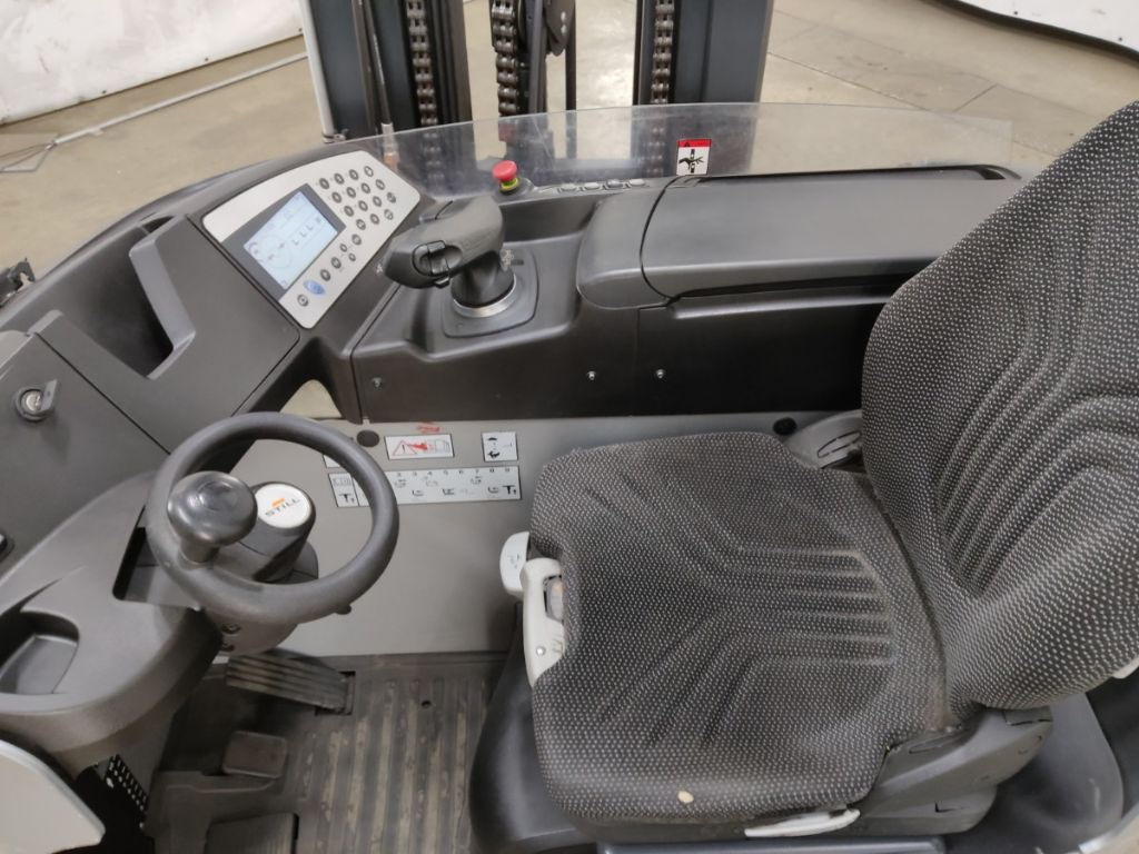 Still FM-X25 - Tolóoszlopos targoncá: 3 kép. Still FM-X25 - Tolóoszlopos targoncá: 3 kép.