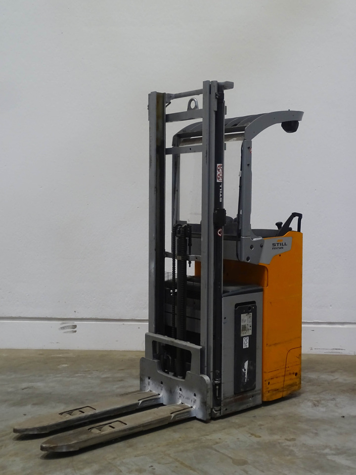 Still FXV14N - Emelőtargoncá: 1 kép. Still FXV14N - Emelőtargoncá: 1 kép.