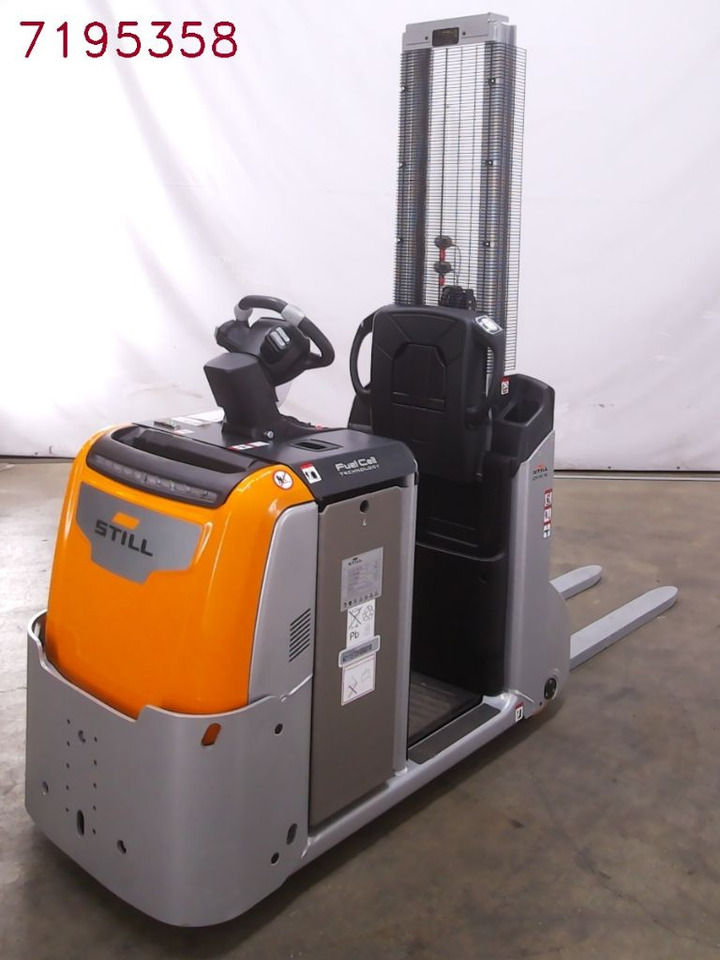 Still LTX-FF10 - Elektromos vontató: 2 kép. Still LTX-FF10 - Elektromos vontató: 2 kép.