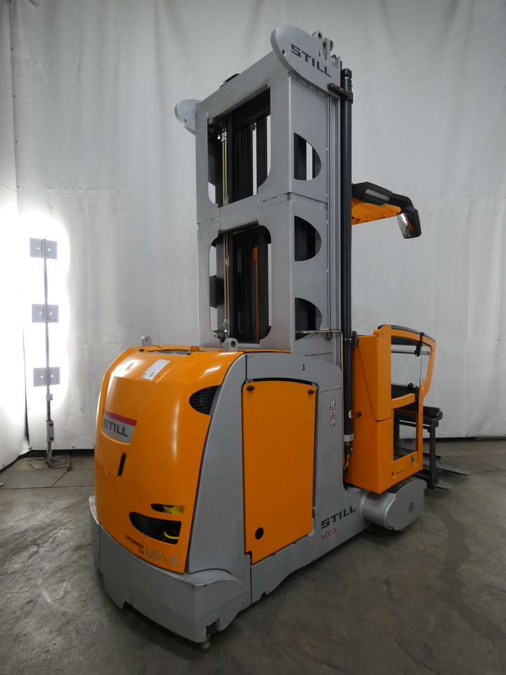 Still MX-X - Komissiózó targoncá: 2 kép. Still MX-X - Komissiózó targoncá: 2 kép.