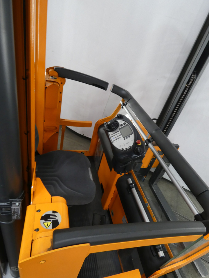 Still MX-X - Komissiózó targoncá: 3 kép. Still MX-X - Komissiózó targoncá: 3 kép.